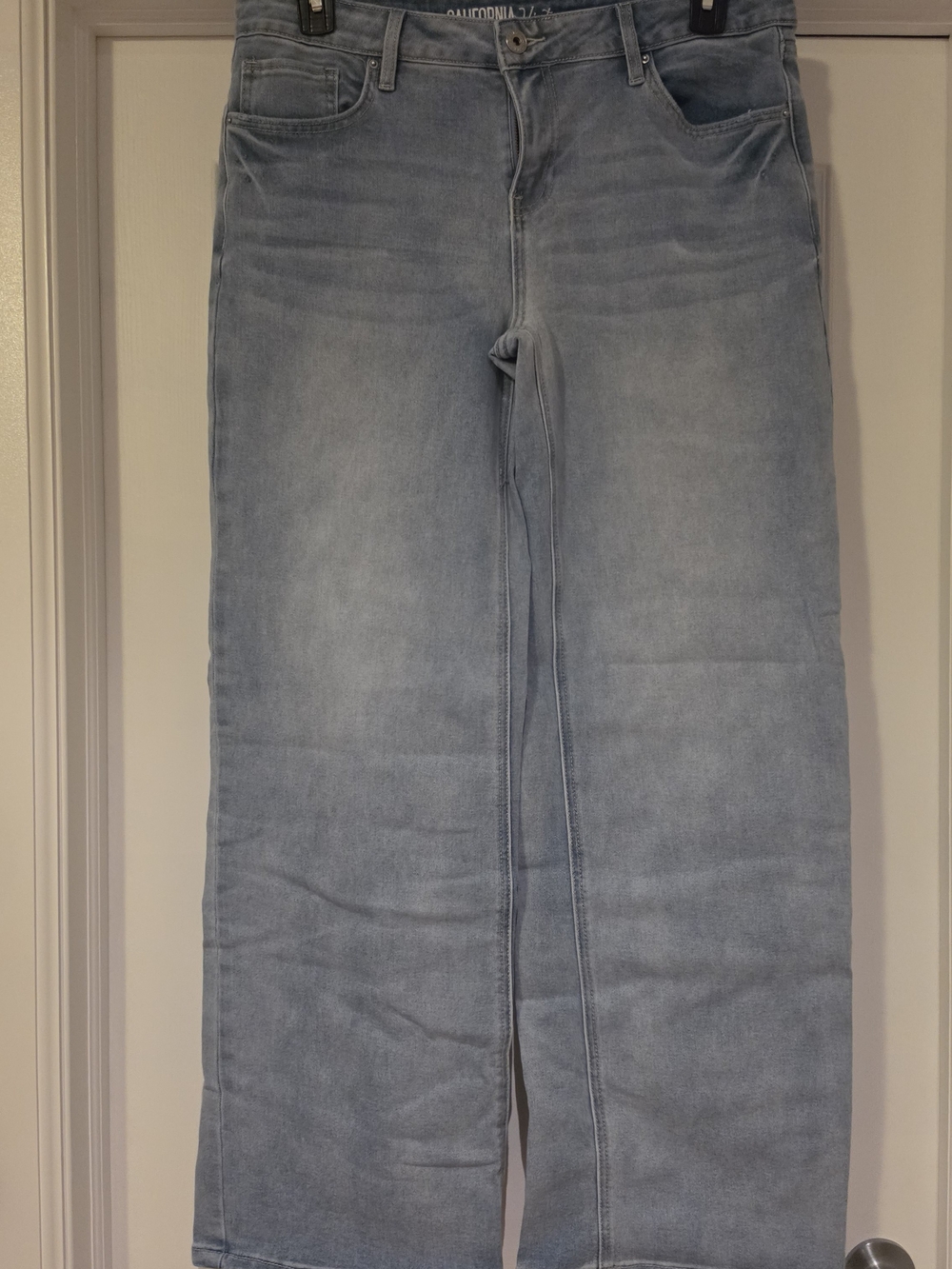 Californis Vintage Light Blue Women’s Wide-Leg Jeans